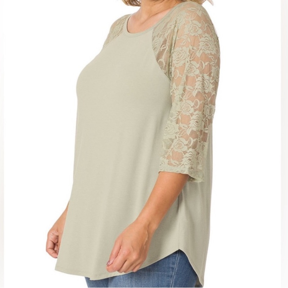 🟠NWT ZENANA Plus 3/4 Lace Sleeve Top in Sage
